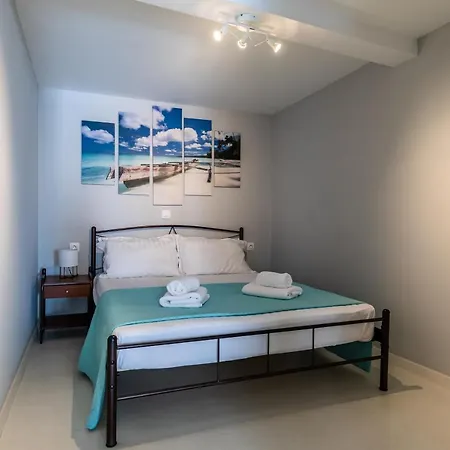 Selini Lovely - At The Heart Of *
